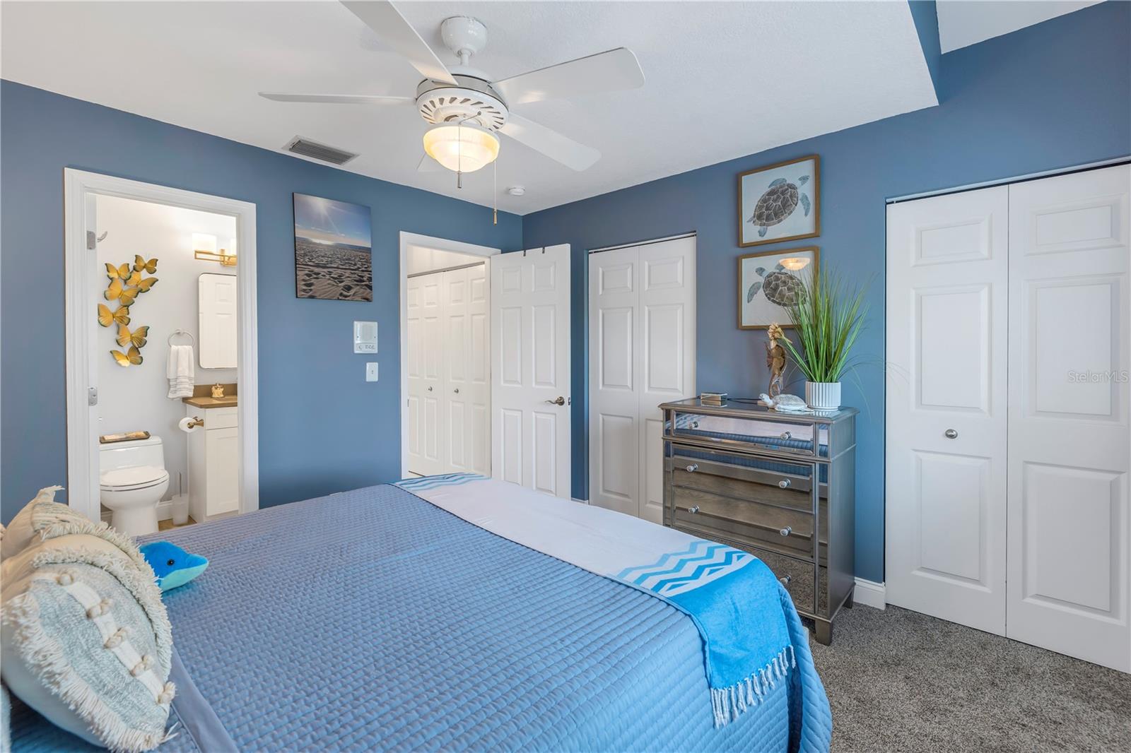 2nd floor guest room with ensuite bath