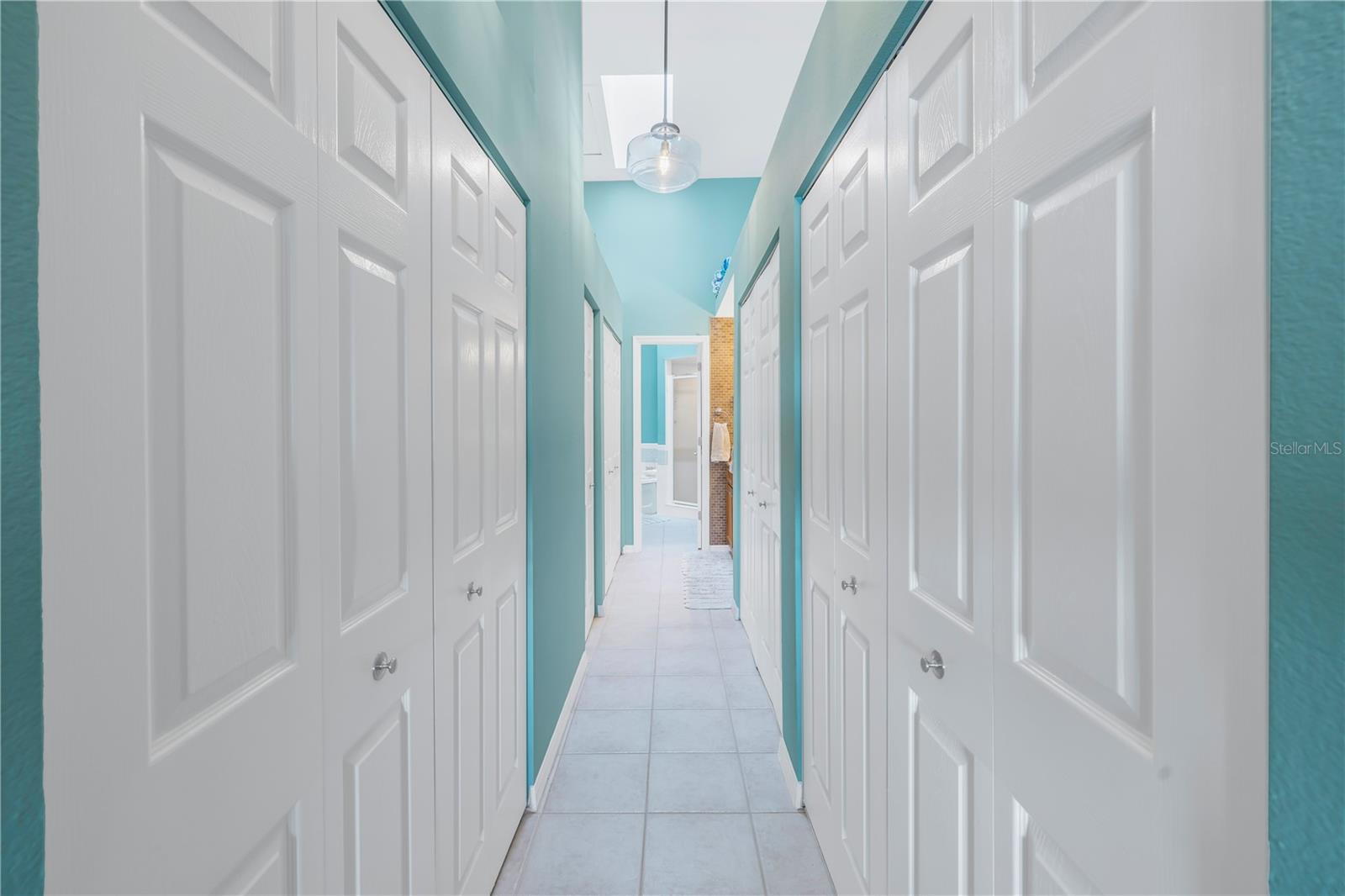 6 closets in primary bedroom