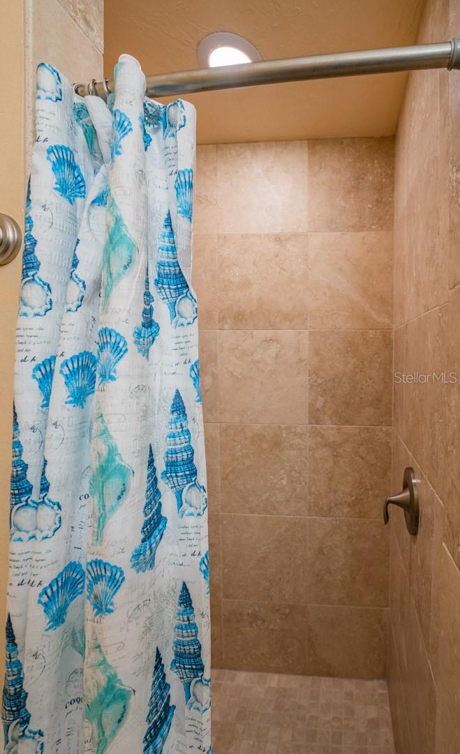 201 54TH ST, HOLMES BEACH, FL, 34217