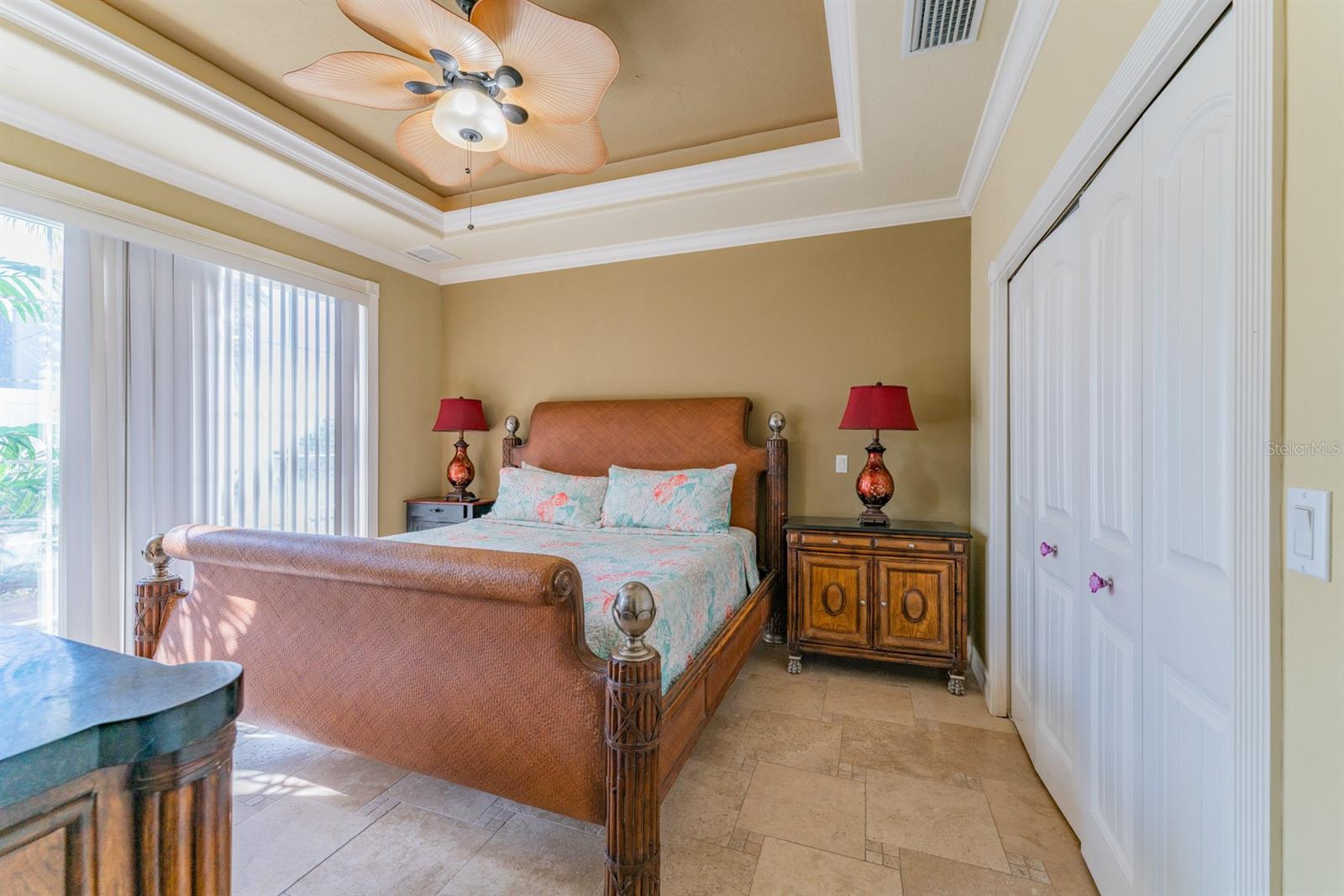 201 54TH ST, HOLMES BEACH, FL, 34217