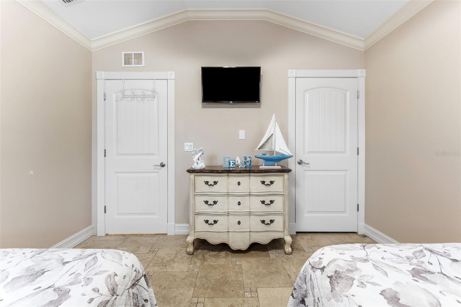 201 54TH ST, HOLMES BEACH, FL, 34217