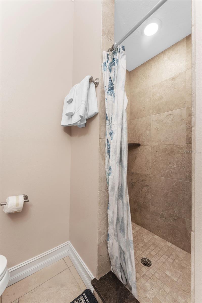 201 54TH ST, HOLMES BEACH, FL, 34217