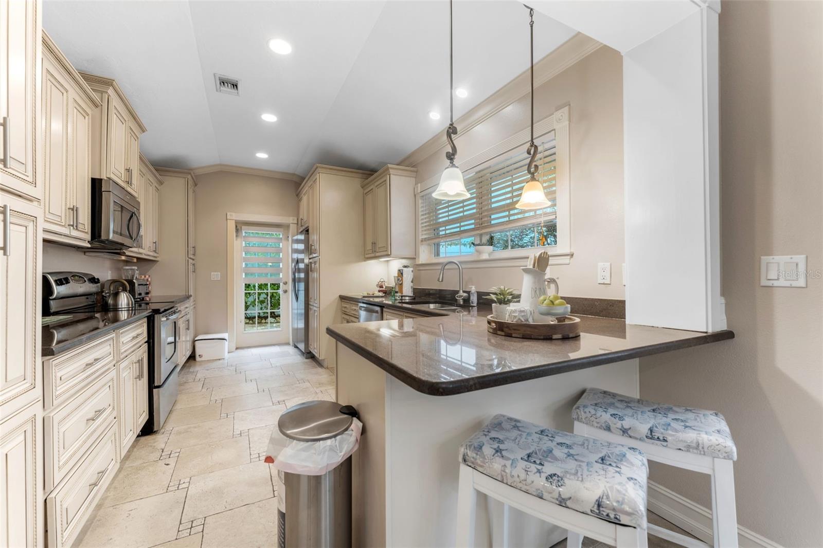 201 54TH ST, HOLMES BEACH, FL, 34217