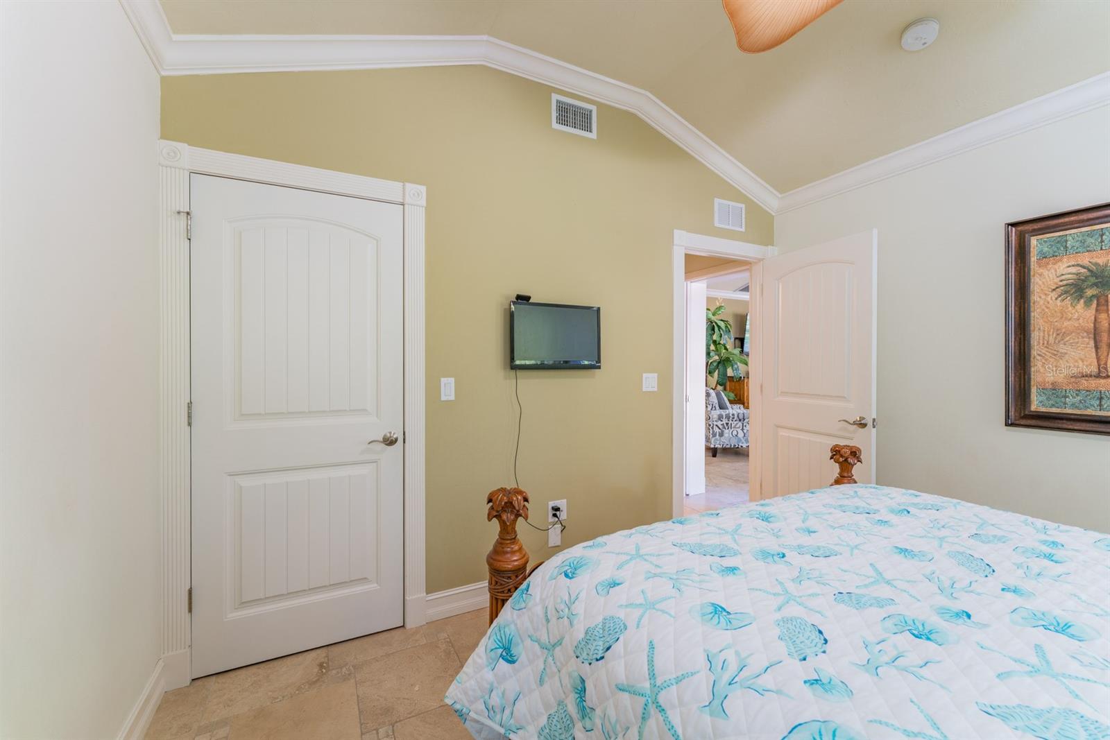 201 54TH ST, HOLMES BEACH, FL, 34217