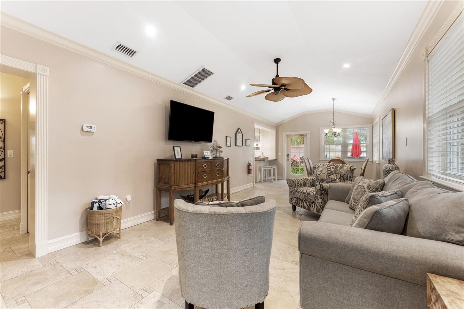 201 54TH ST, HOLMES BEACH, FL, 34217