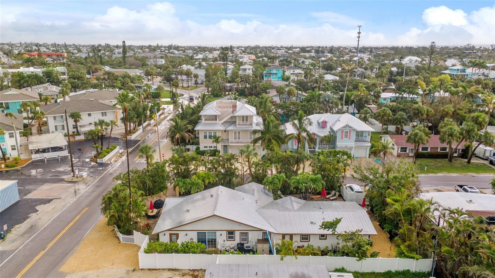 201 54TH ST, HOLMES BEACH, FL, 34217