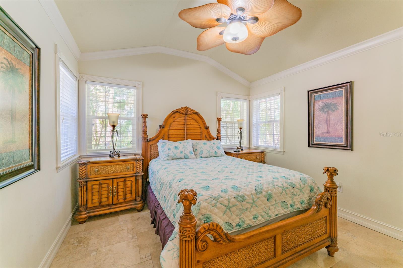 201 54TH ST, HOLMES BEACH, FL, 34217