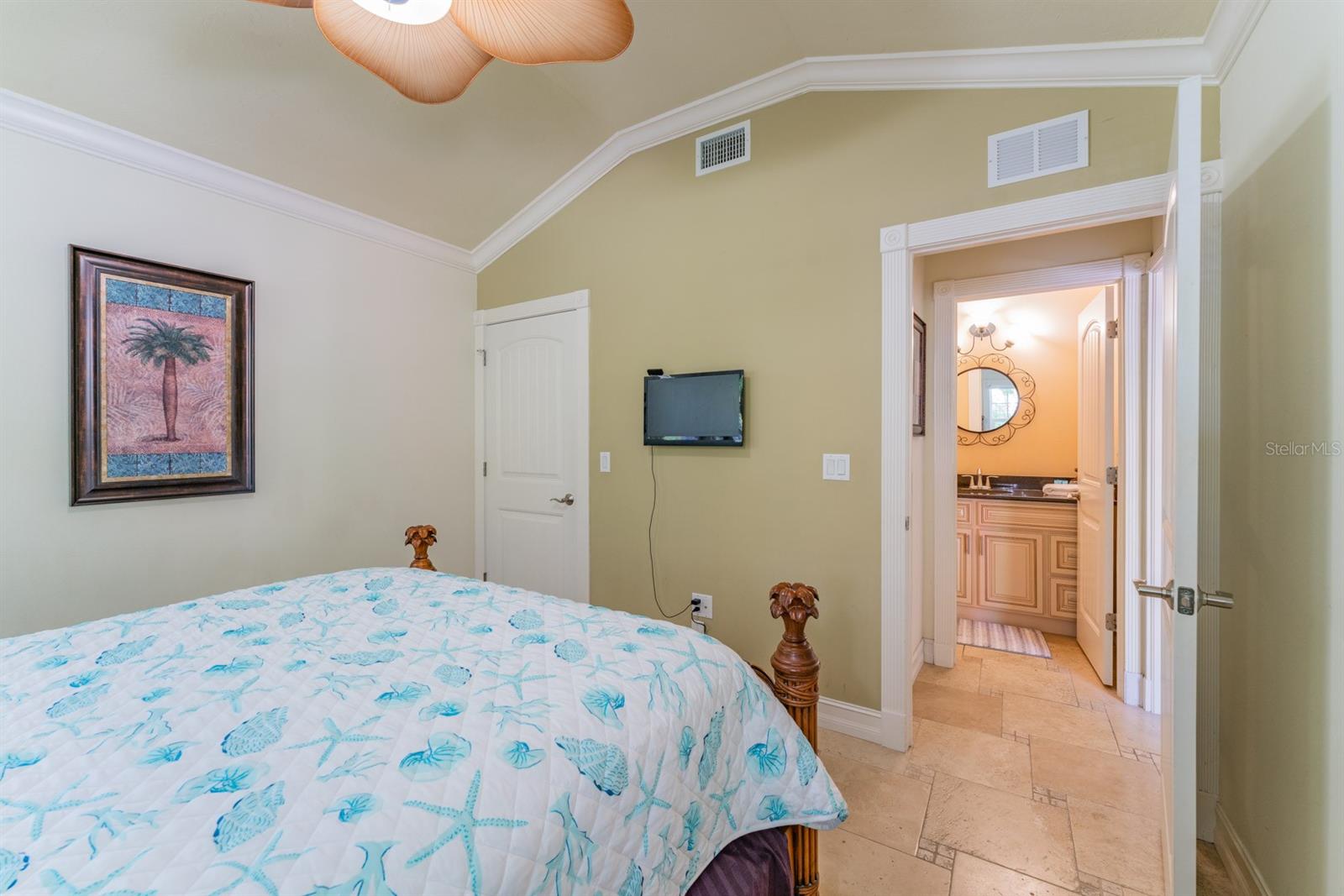 201 54TH ST, HOLMES BEACH, FL, 34217