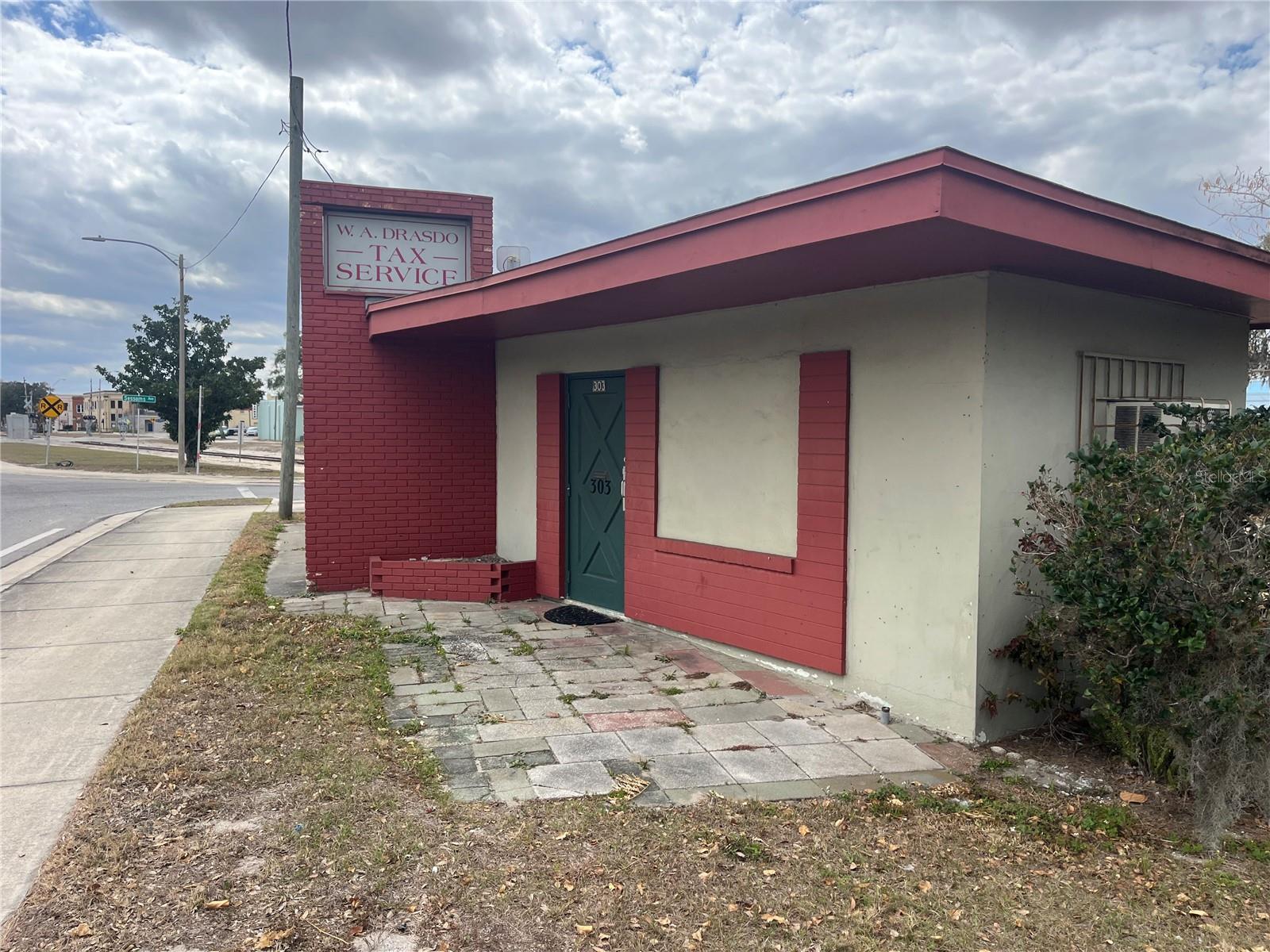 303 SCENIC HWY N, LAKE WALES, FL, 33853