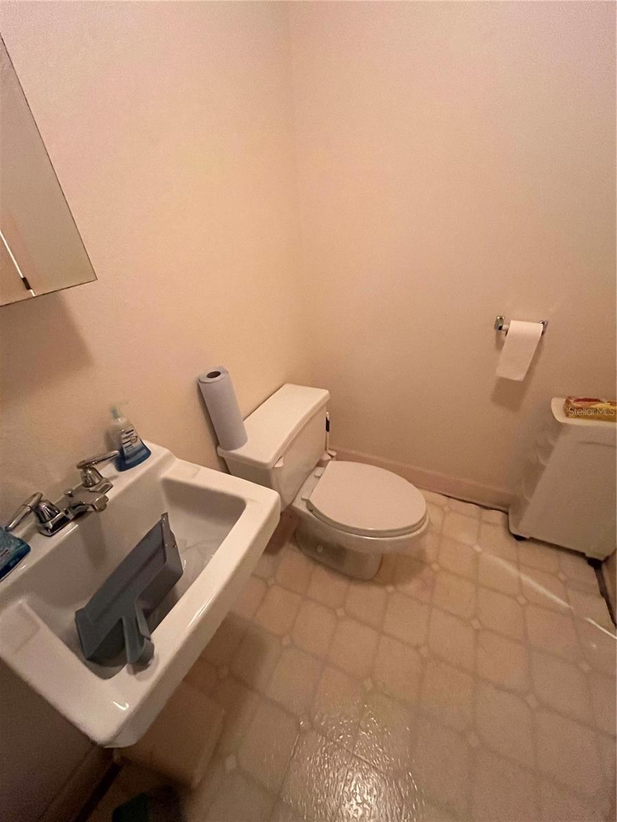 303 SCENIC HWY N, LAKE WALES, FL, 33853