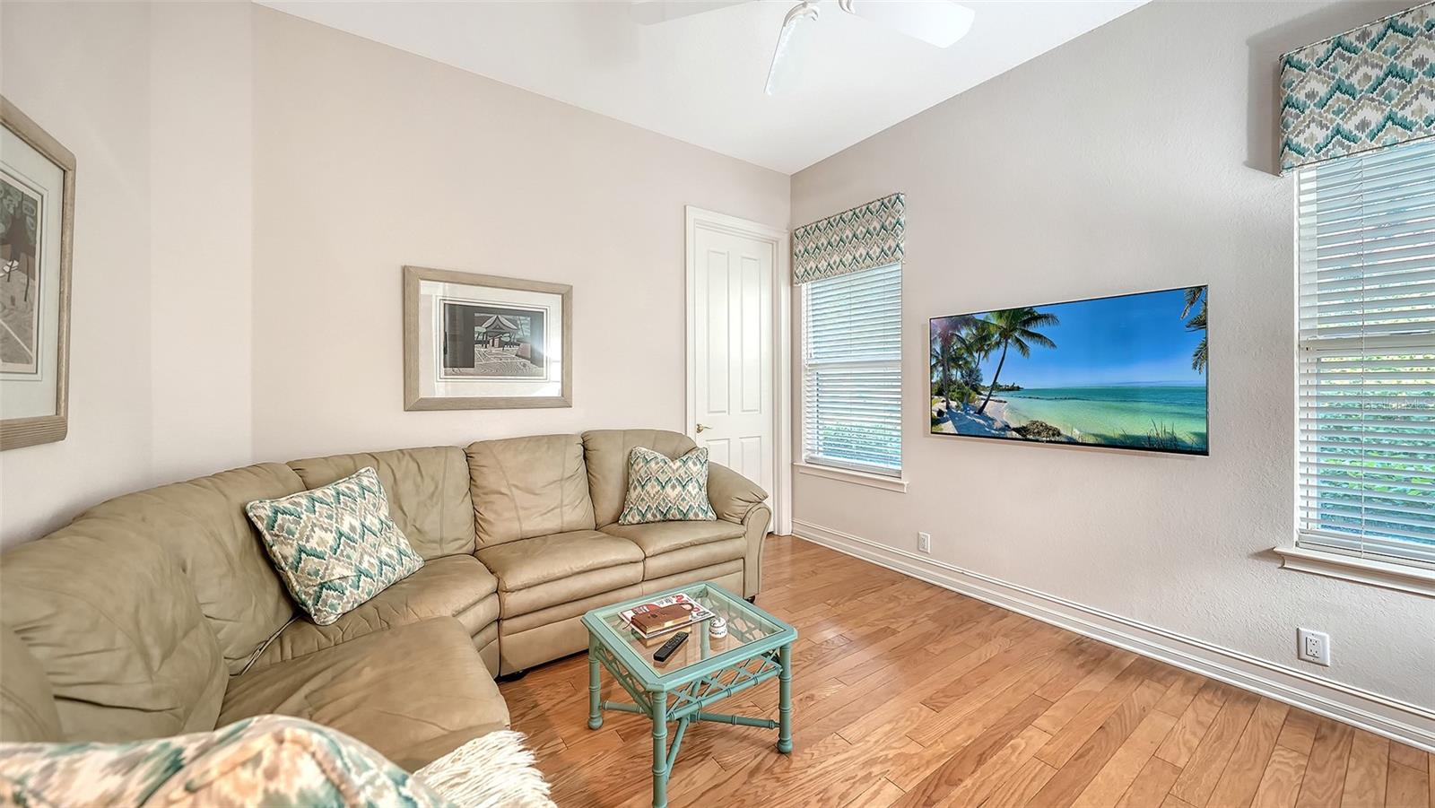 A4684136 Property Photo