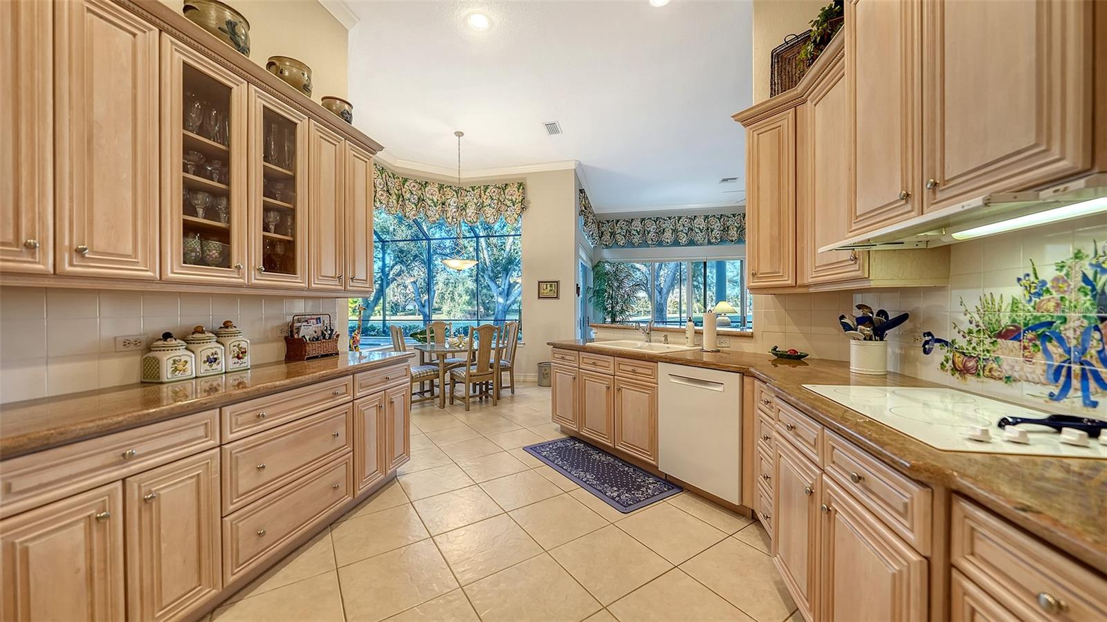 A4684136 Property Photo