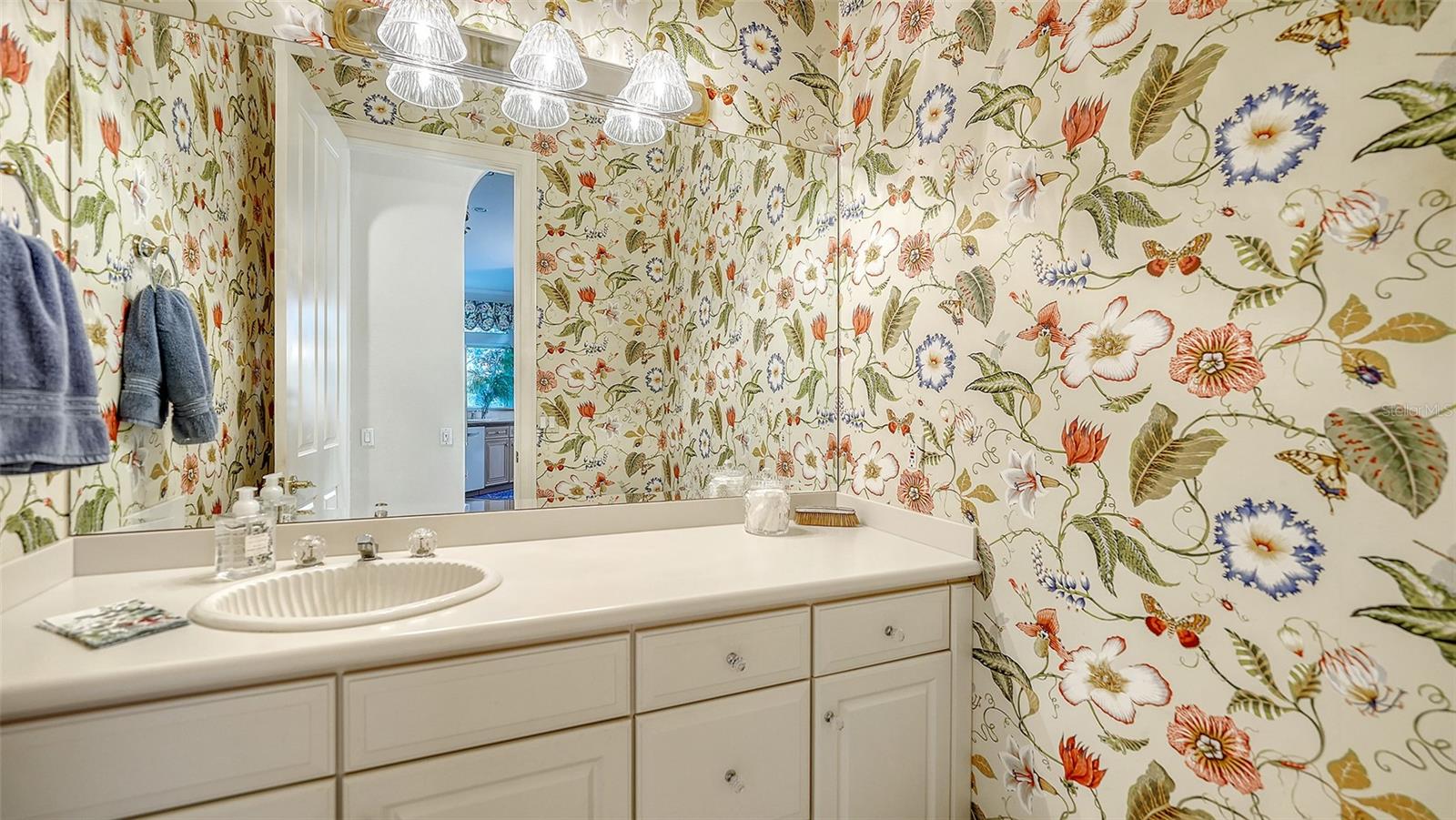 A4684136 Property Photo