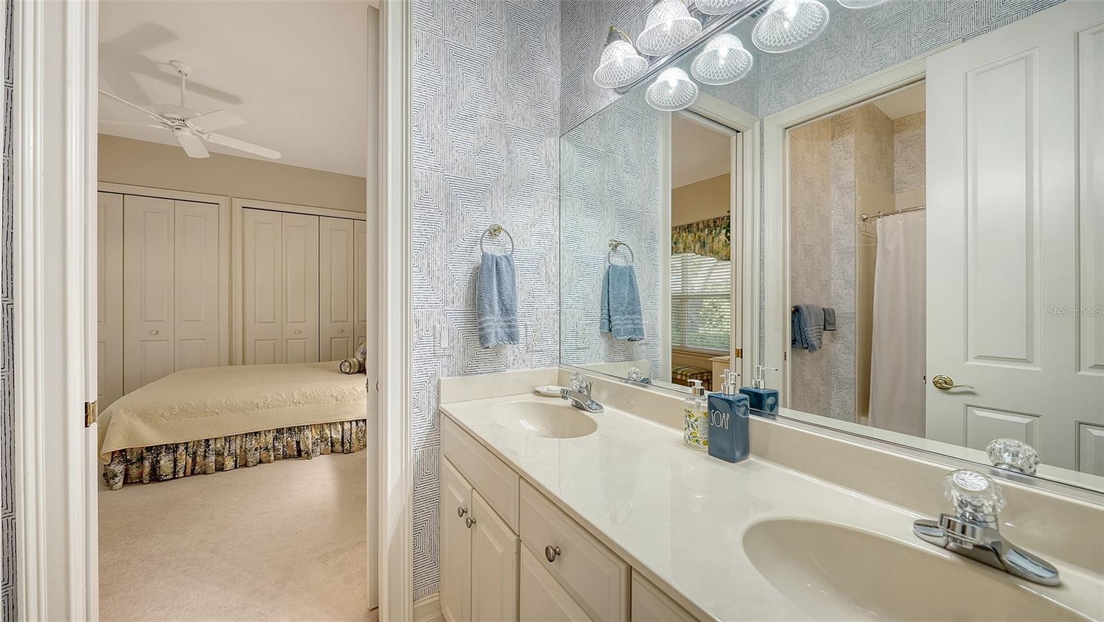 A4684136 Property Photo