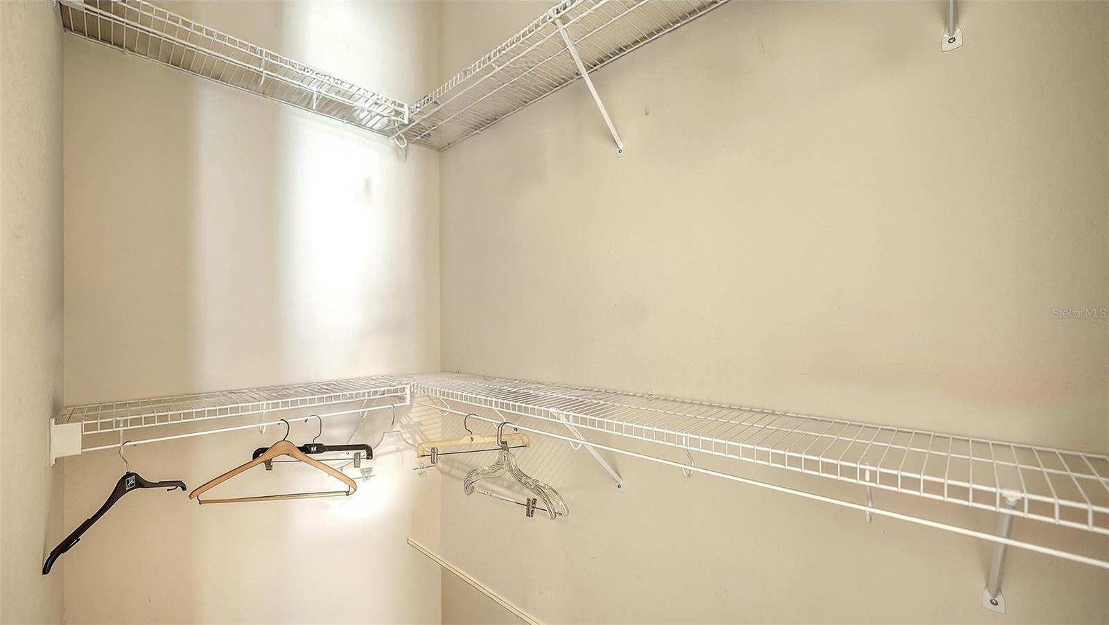 A4684136 Property Photo