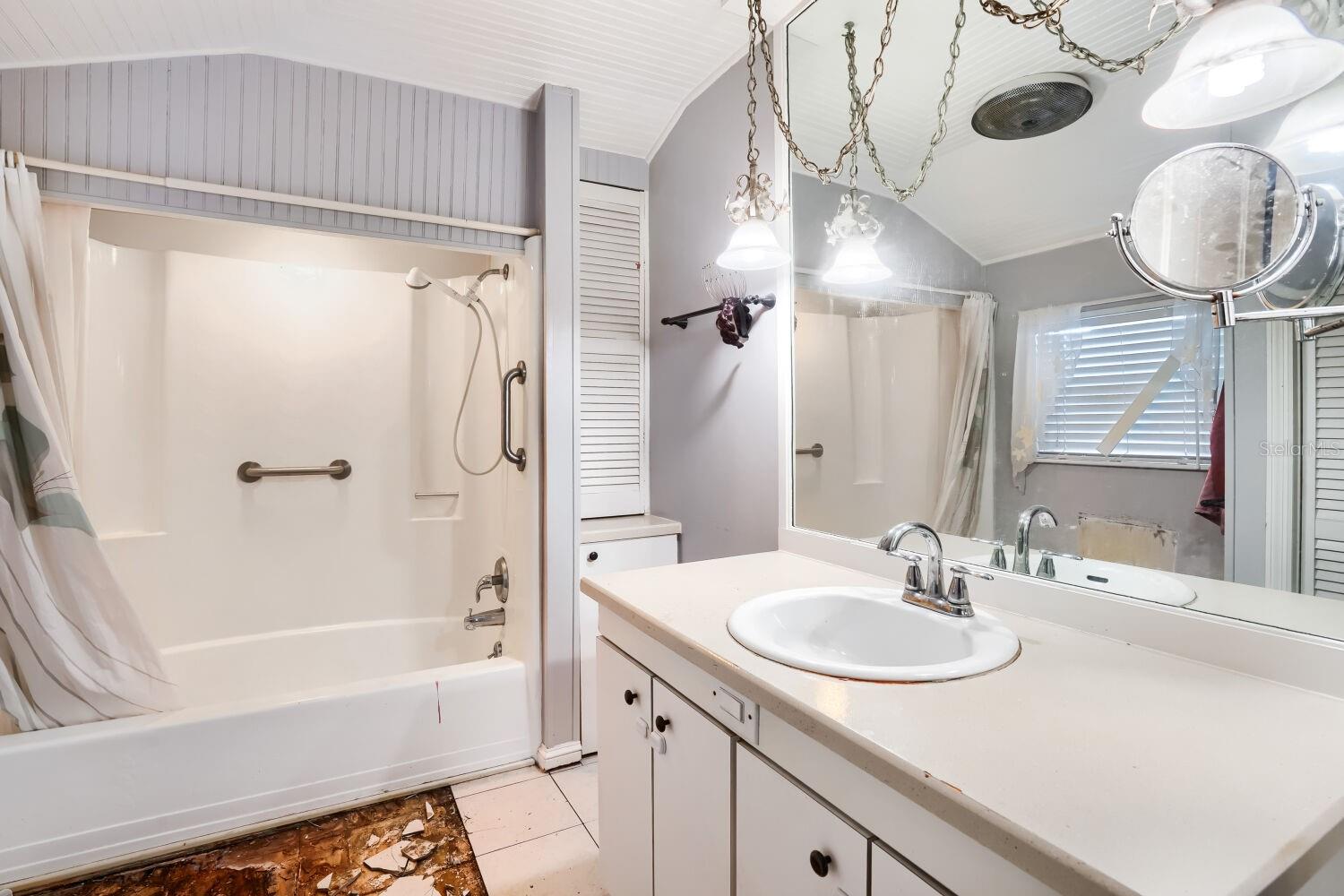 2523 10TH AVE W, BRADENTON, FL, 34205