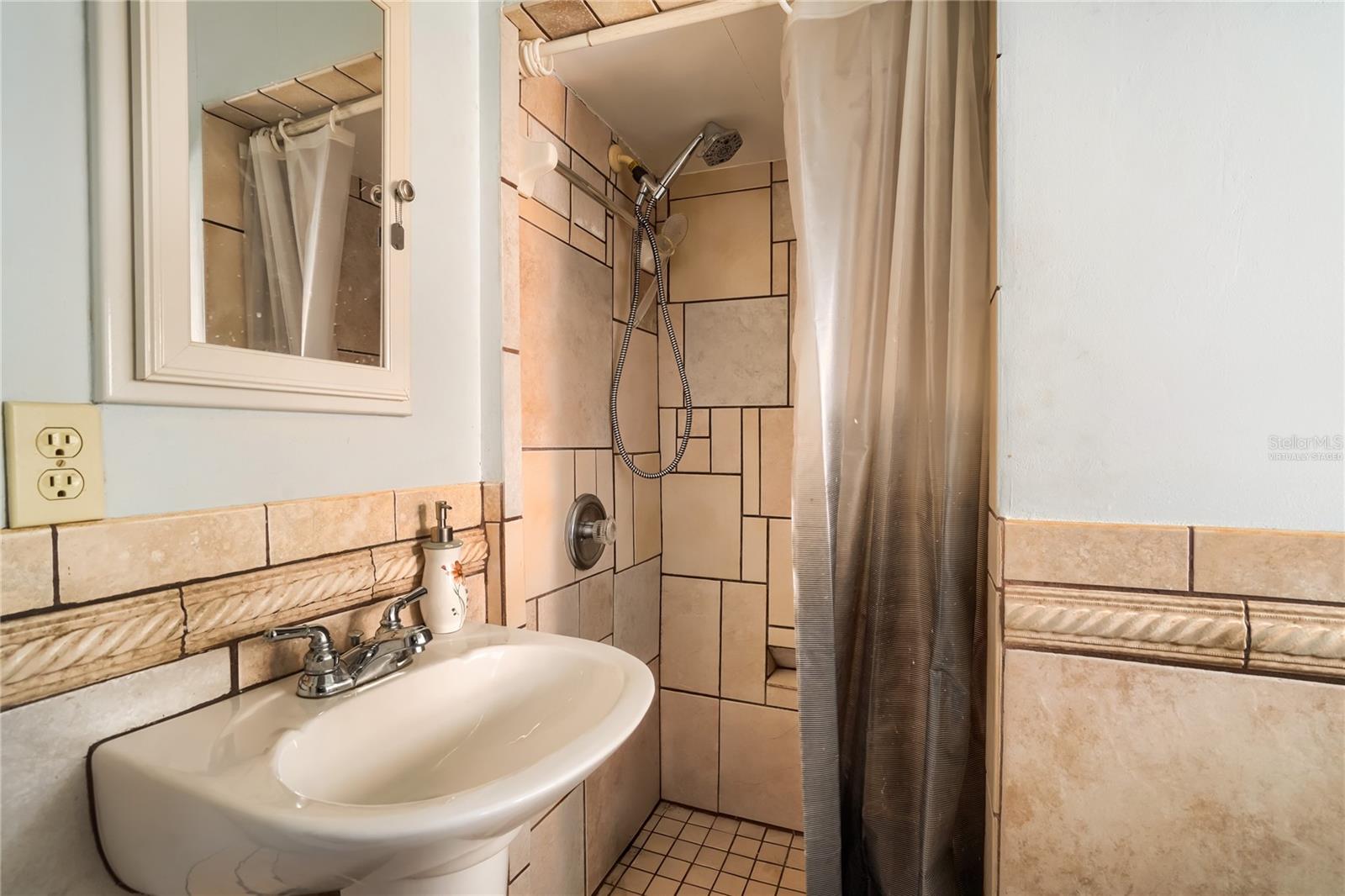 2523 10TH AVE W, BRADENTON, FL, 34205