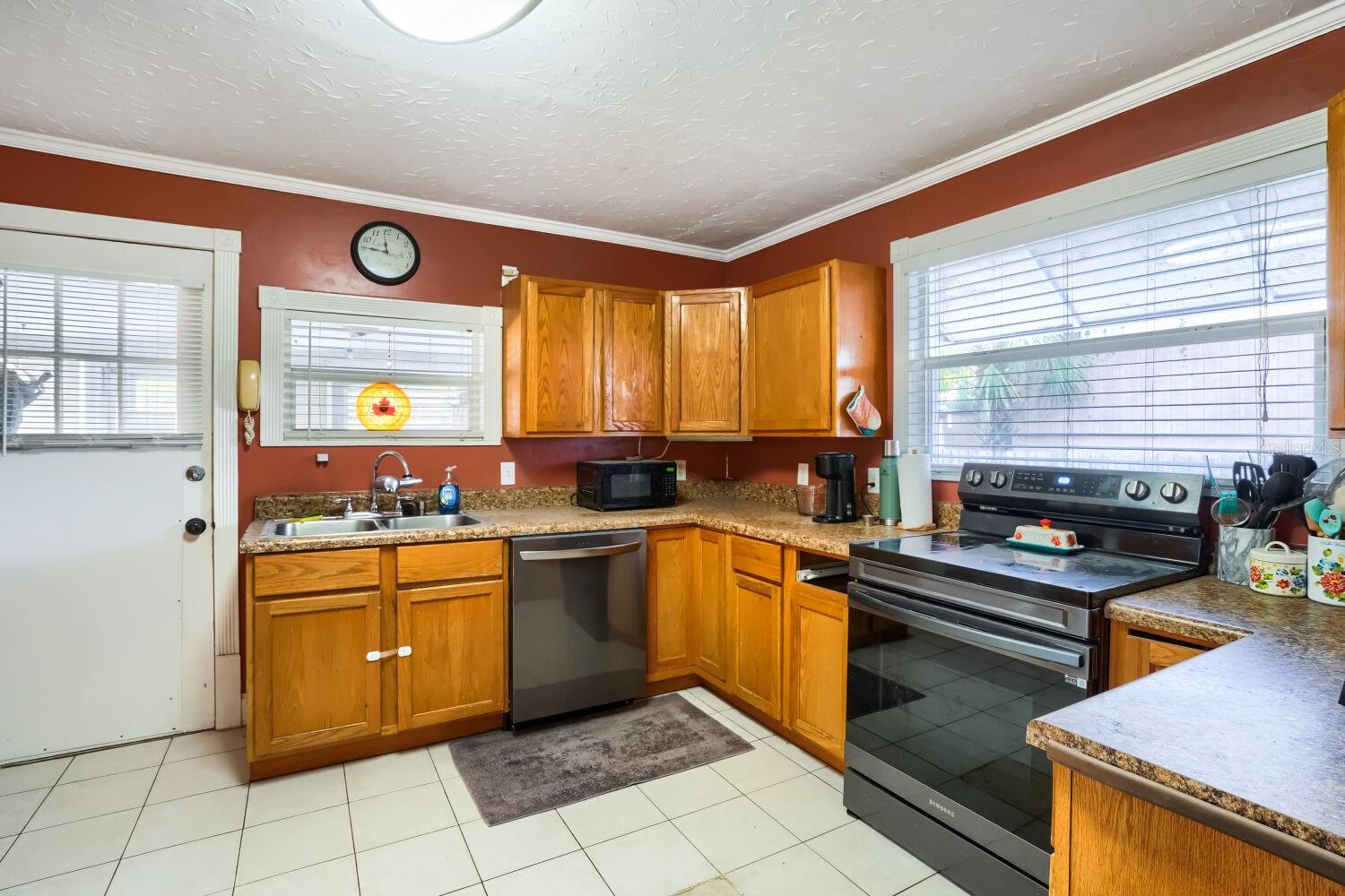 2523 10TH AVE W, BRADENTON, FL, 34205