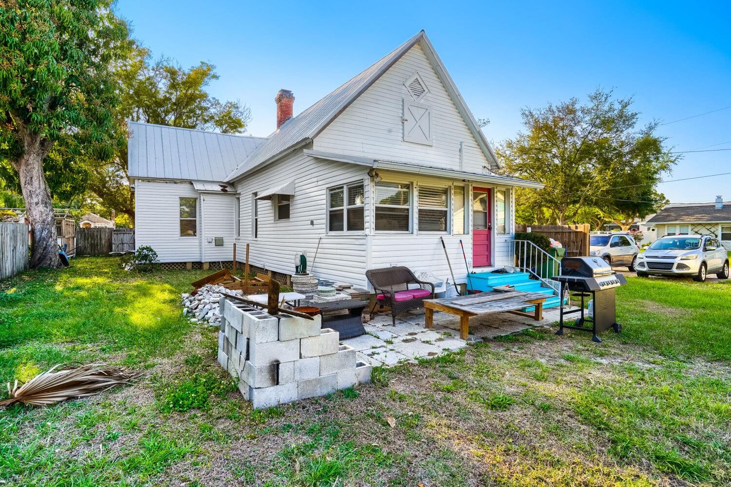 2523 10TH AVE W, BRADENTON, FL, 34205