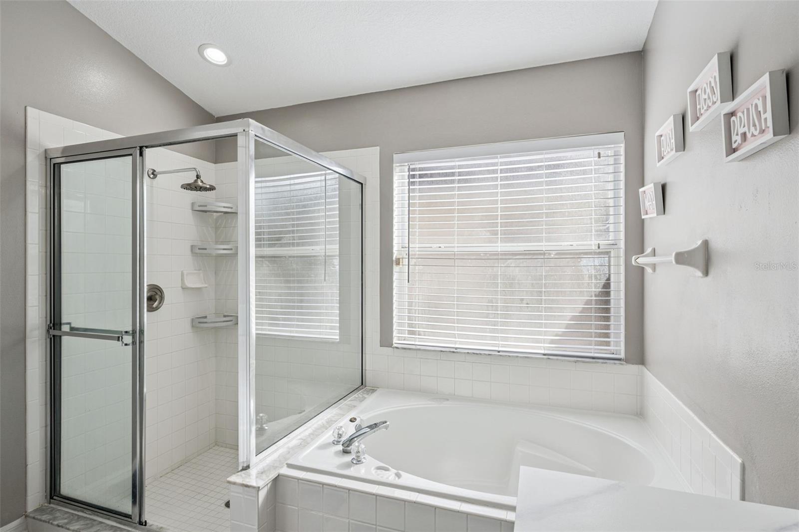 8128 WOODSWORTH DR, ORLANDO, FL, 32817