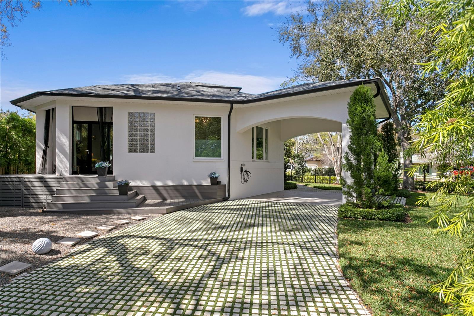 616 MARMORA AVE, TAMPA, FL, 33606