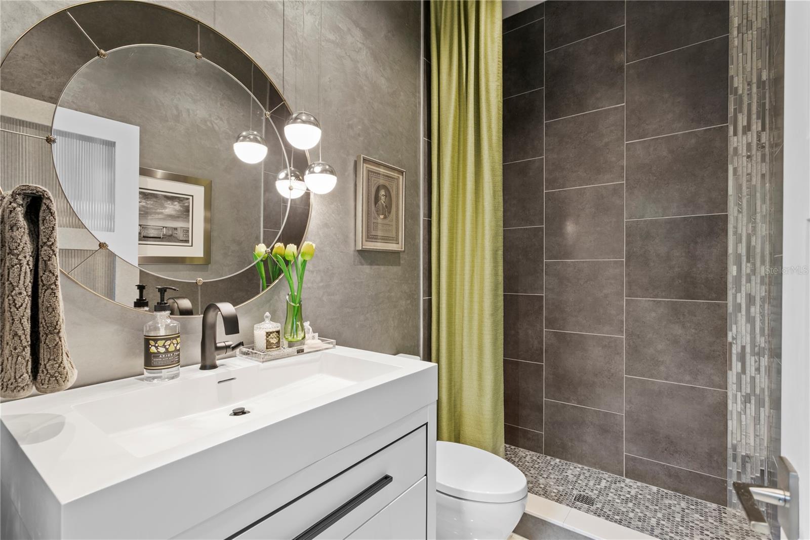 616 MARMORA AVE, TAMPA, FL, 33606