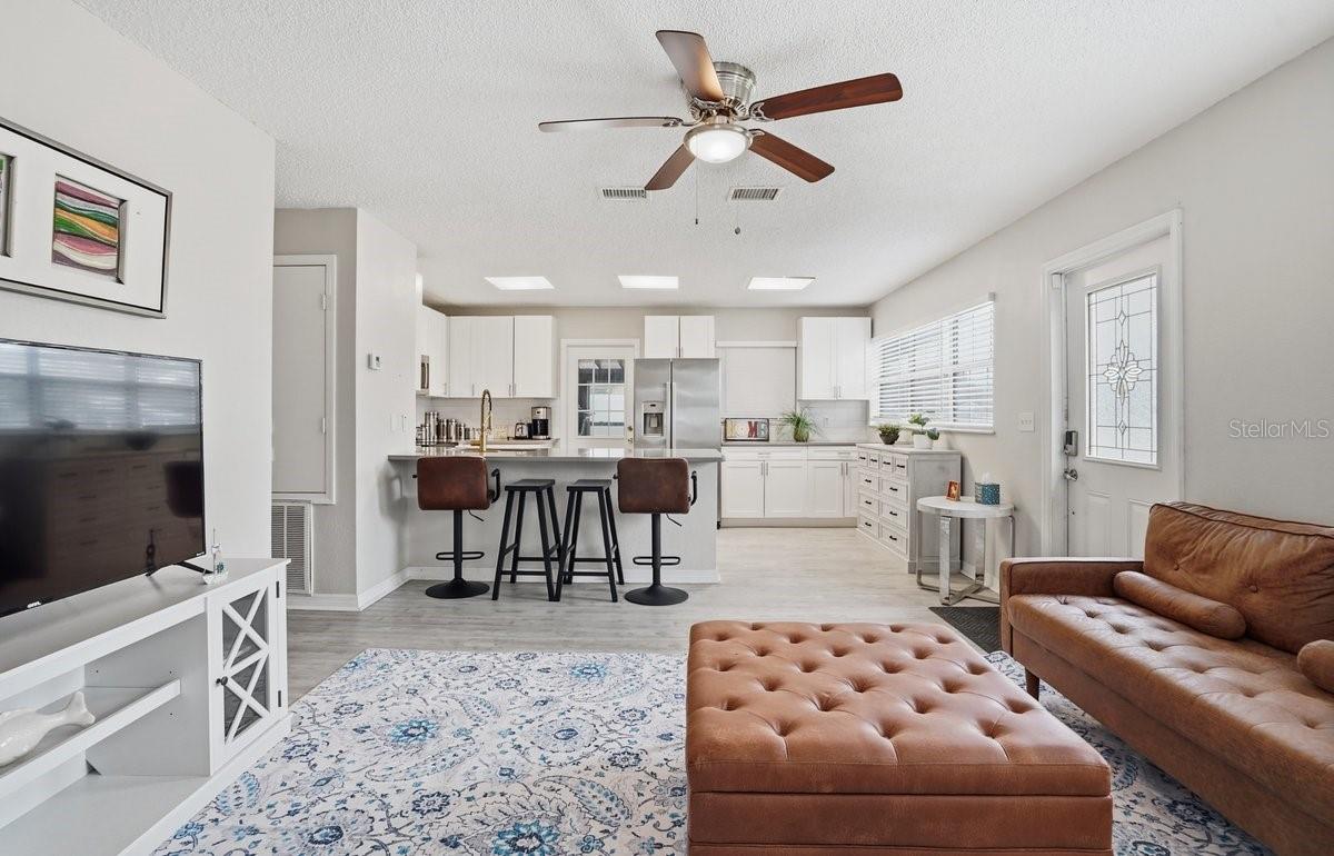 4424 W VARN AVE, TAMPA, FL, 33616