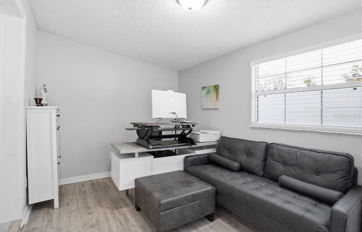 4424 W VARN AVE, TAMPA, FL, 33616