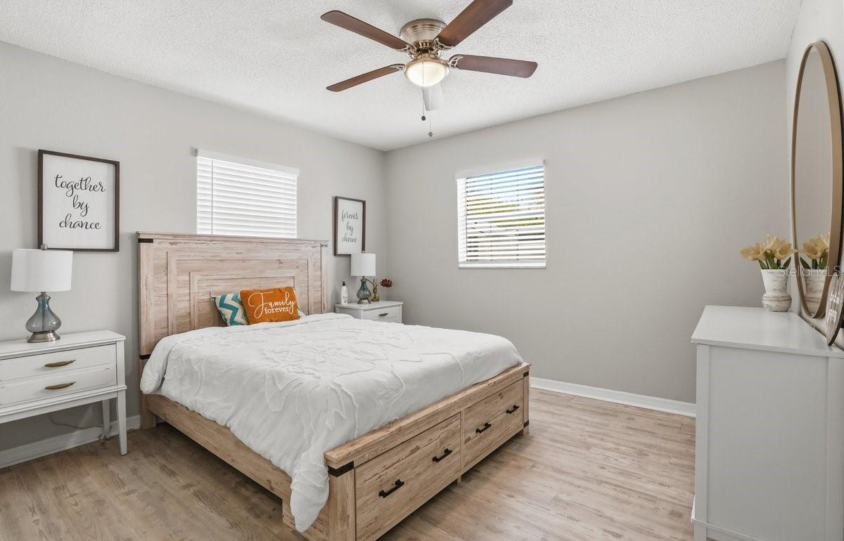 4424 W VARN AVE, TAMPA, FL, 33616