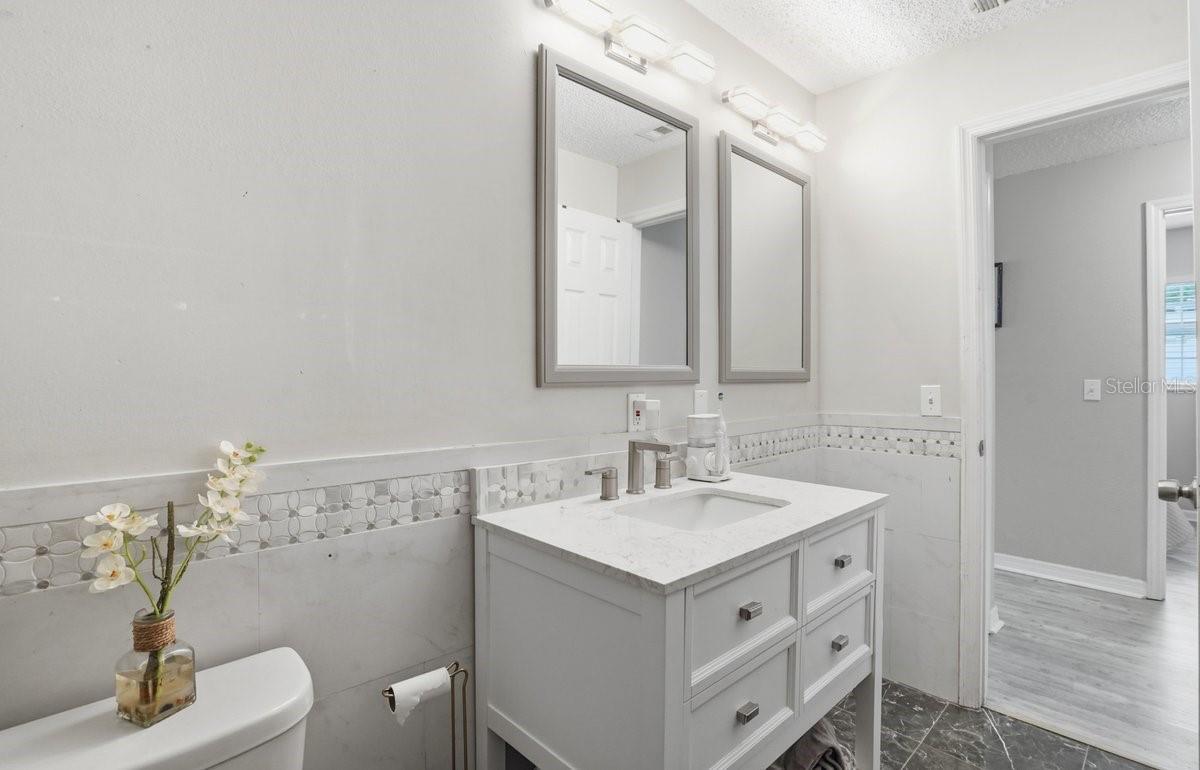 4424 W VARN AVE, TAMPA, FL, 33616