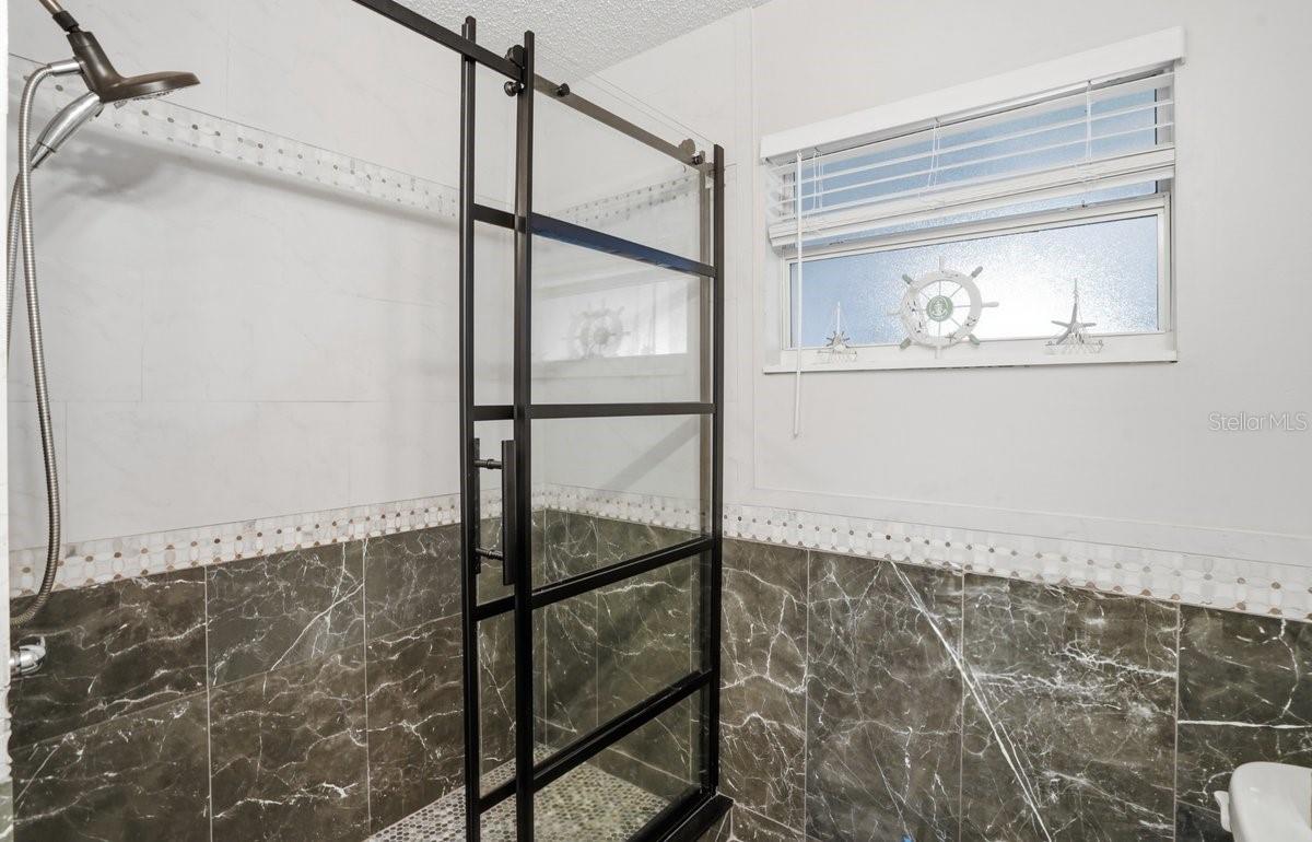 4424 W VARN AVE, TAMPA, FL, 33616