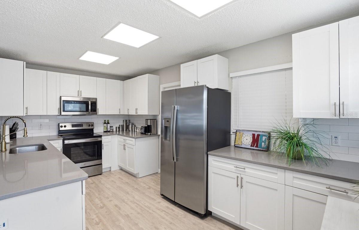 4424 W VARN AVE, TAMPA, FL, 33616