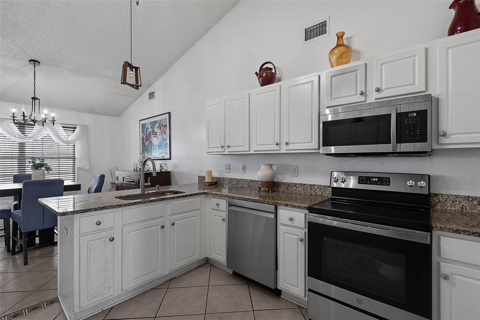 31 WESTMORELAND DR, PALM COAST, FL, 32164