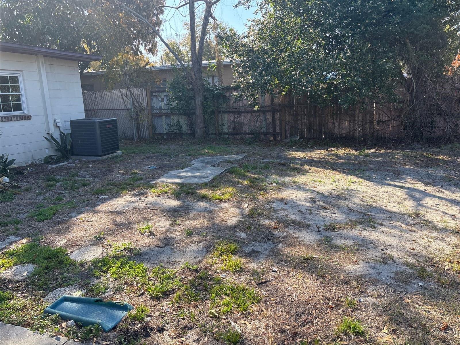 11114 N DIXON AVE, TAMPA, FL, 33612