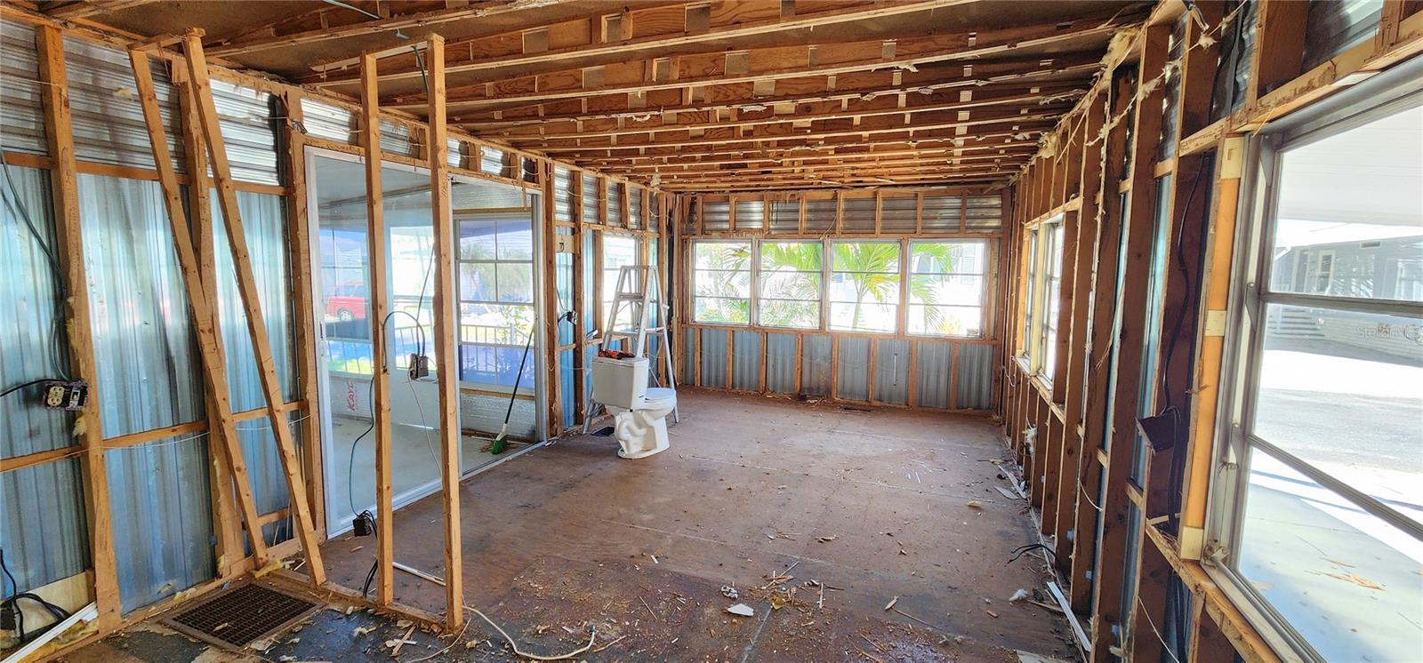 TB8481062 Property Photo