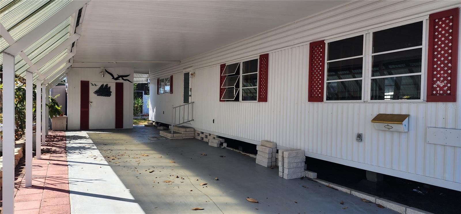 TB8481062 Property Photo