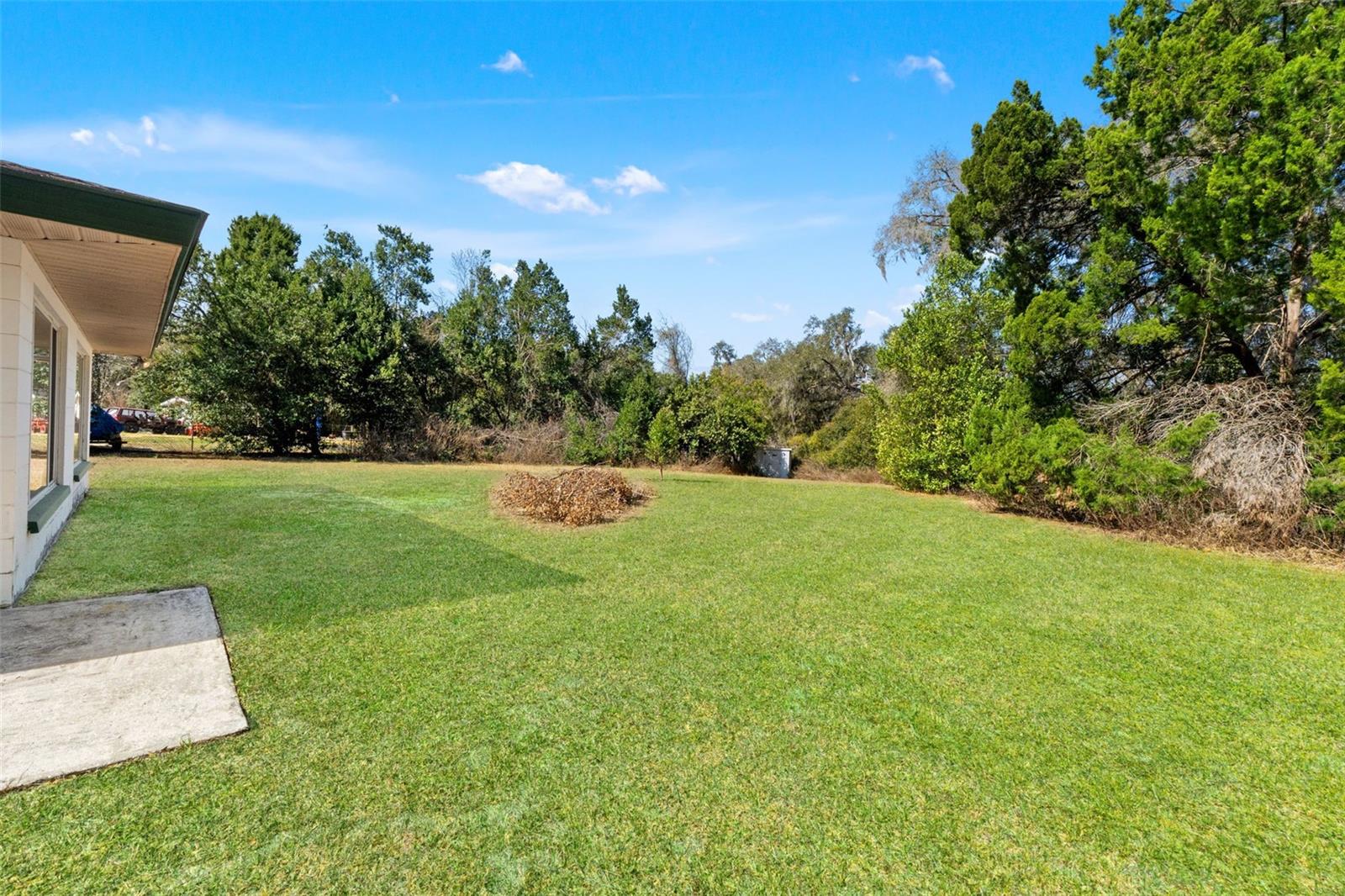 W7883438 Property Photo