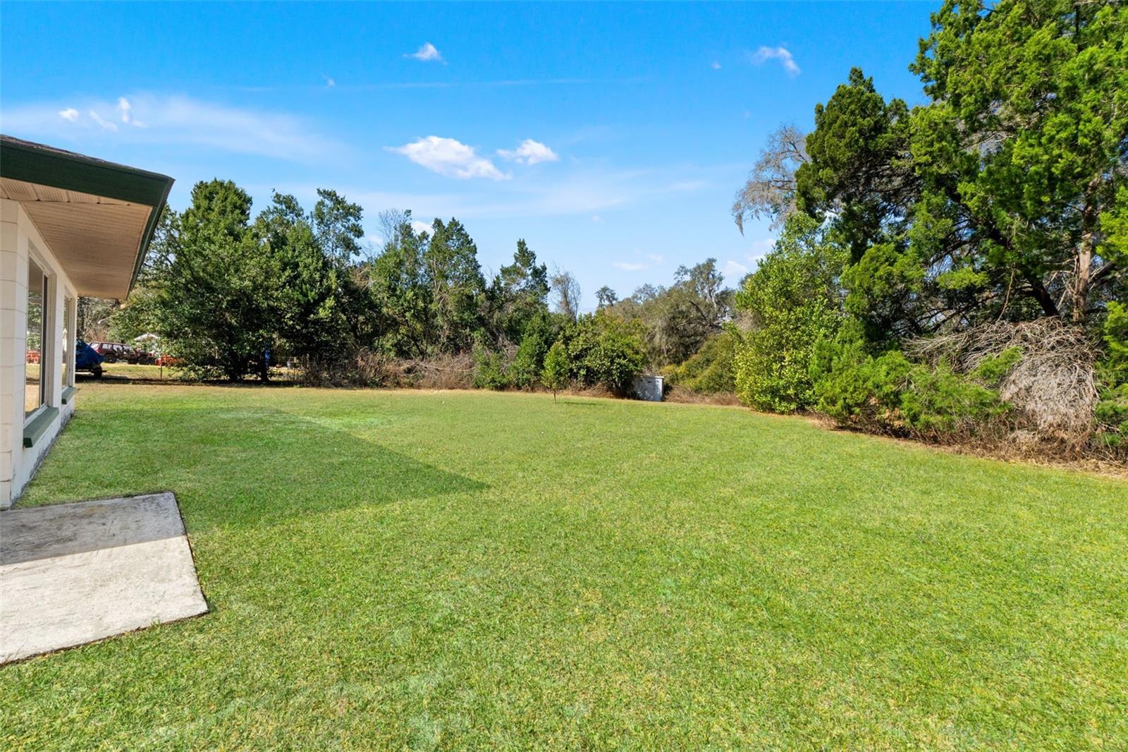 W7883438 Property Photo