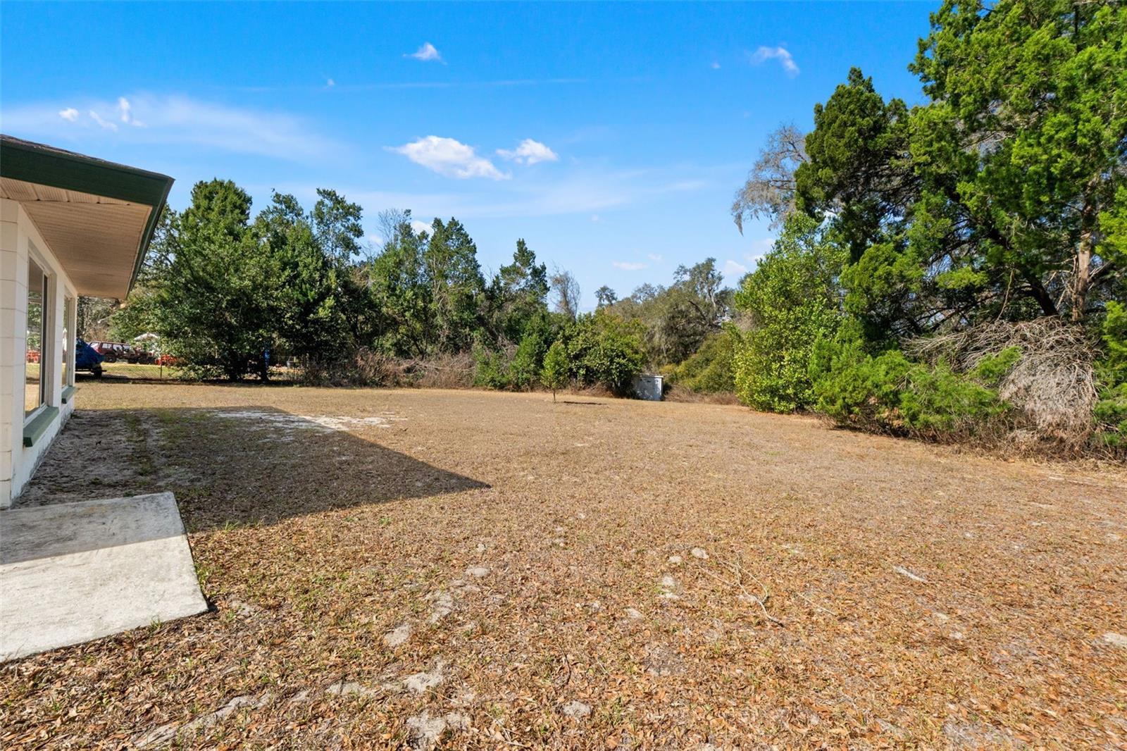 W7883438 Property Photo