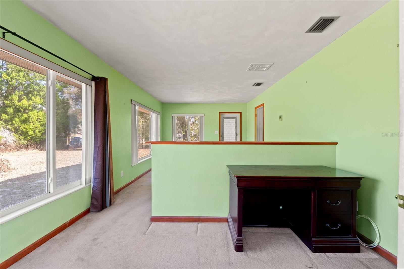 W7883438 Property Photo