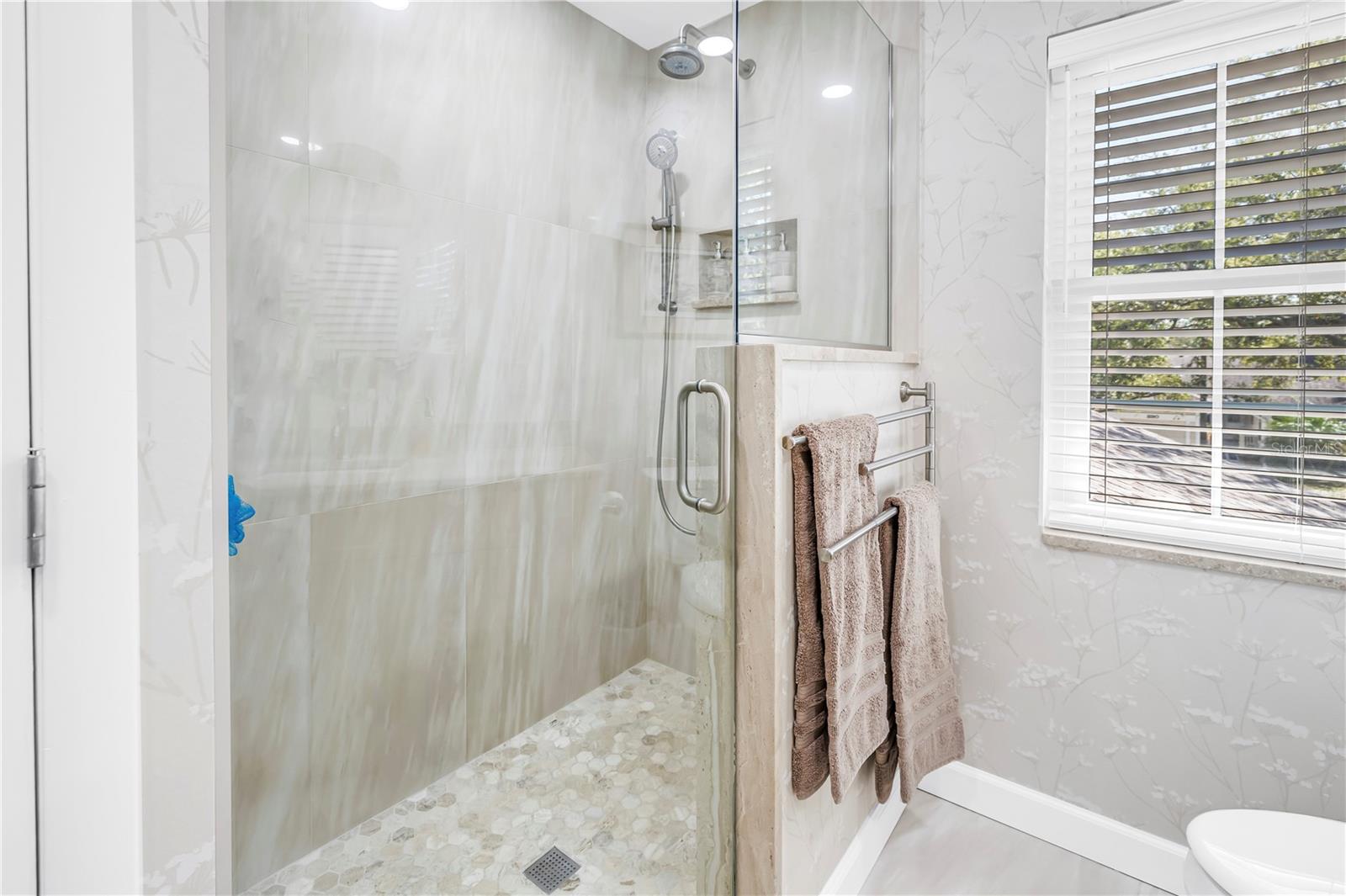 812 AMELIA CT NE, ST PETERSBURG, FL, 33702