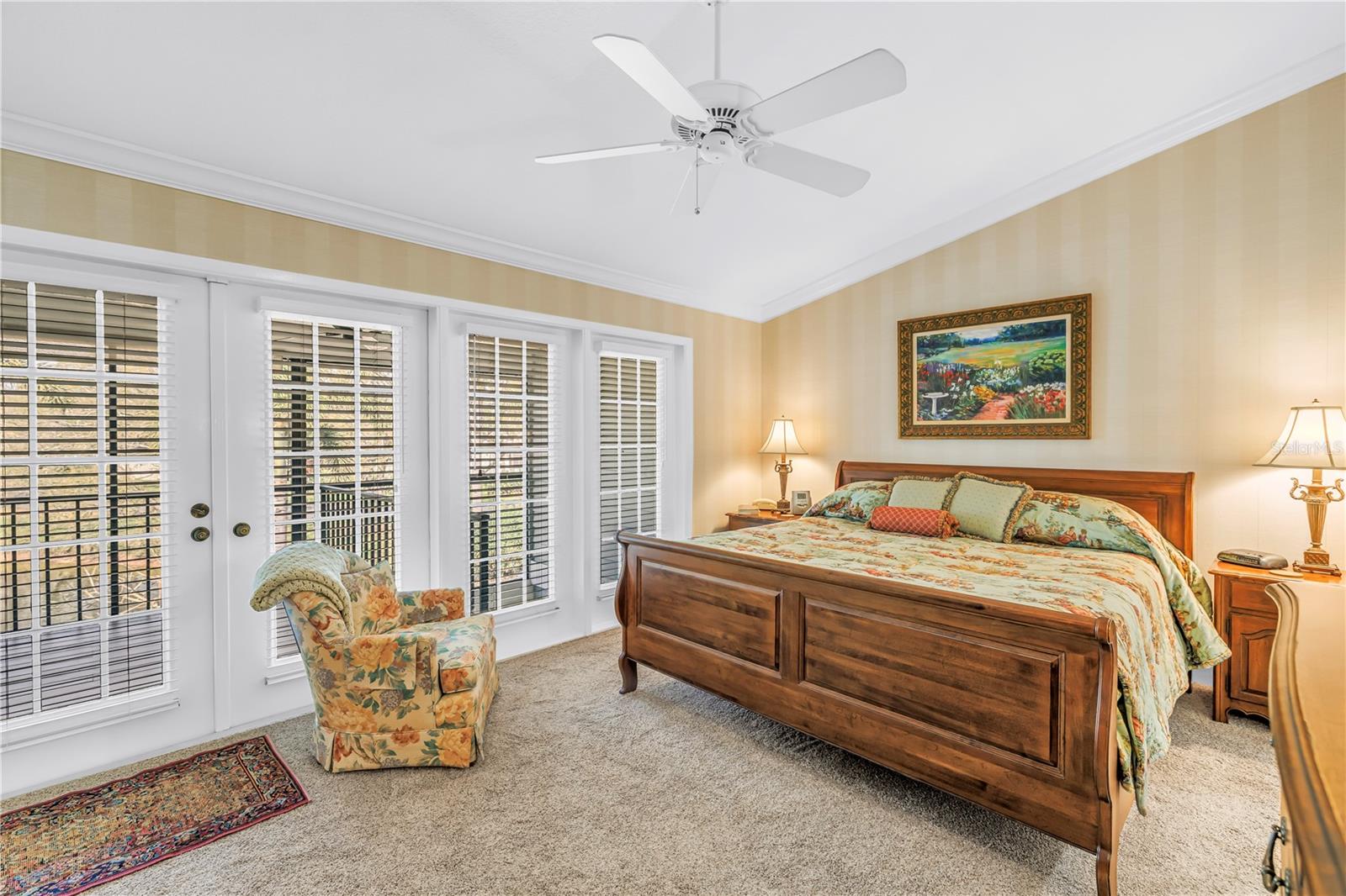 812 AMELIA CT NE, ST PETERSBURG, FL, 33702