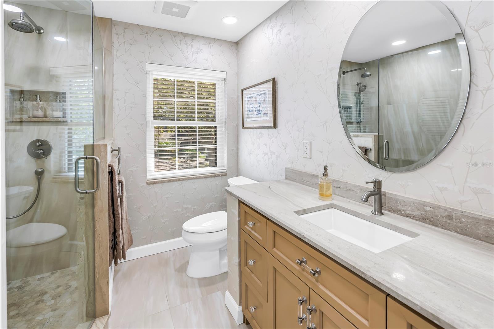 812 AMELIA CT NE, ST PETERSBURG, FL, 33702