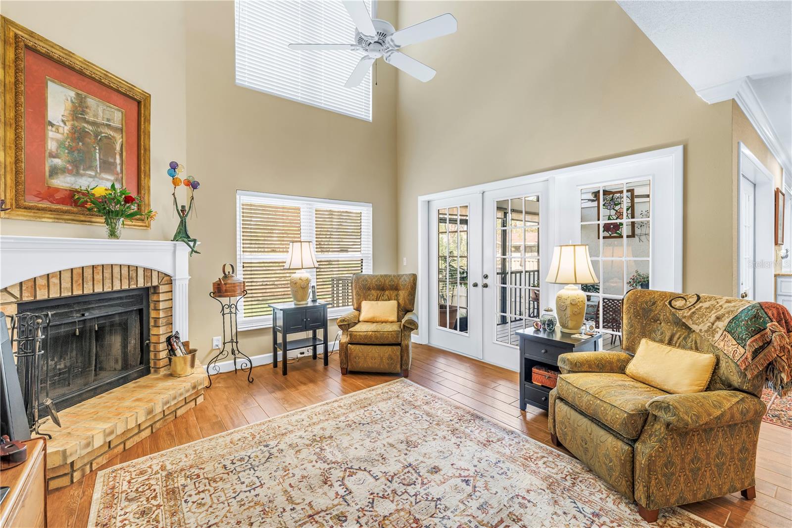 812 AMELIA CT NE, ST PETERSBURG, FL, 33702