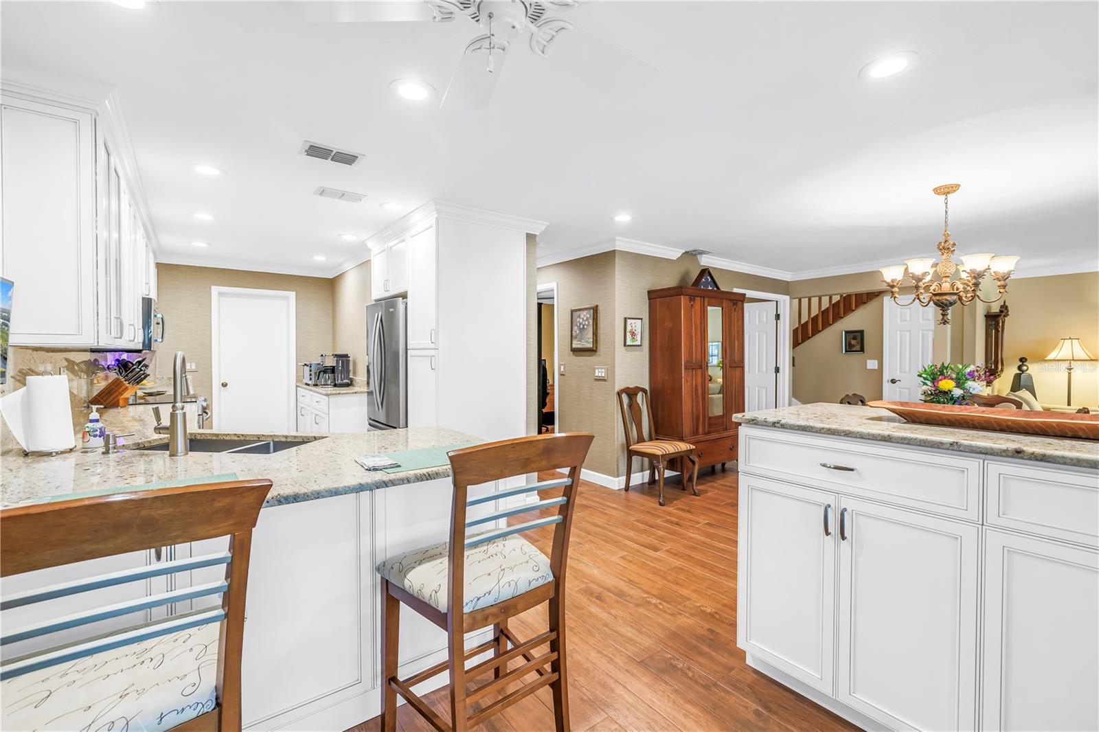 812 AMELIA CT NE, ST PETERSBURG, FL, 33702