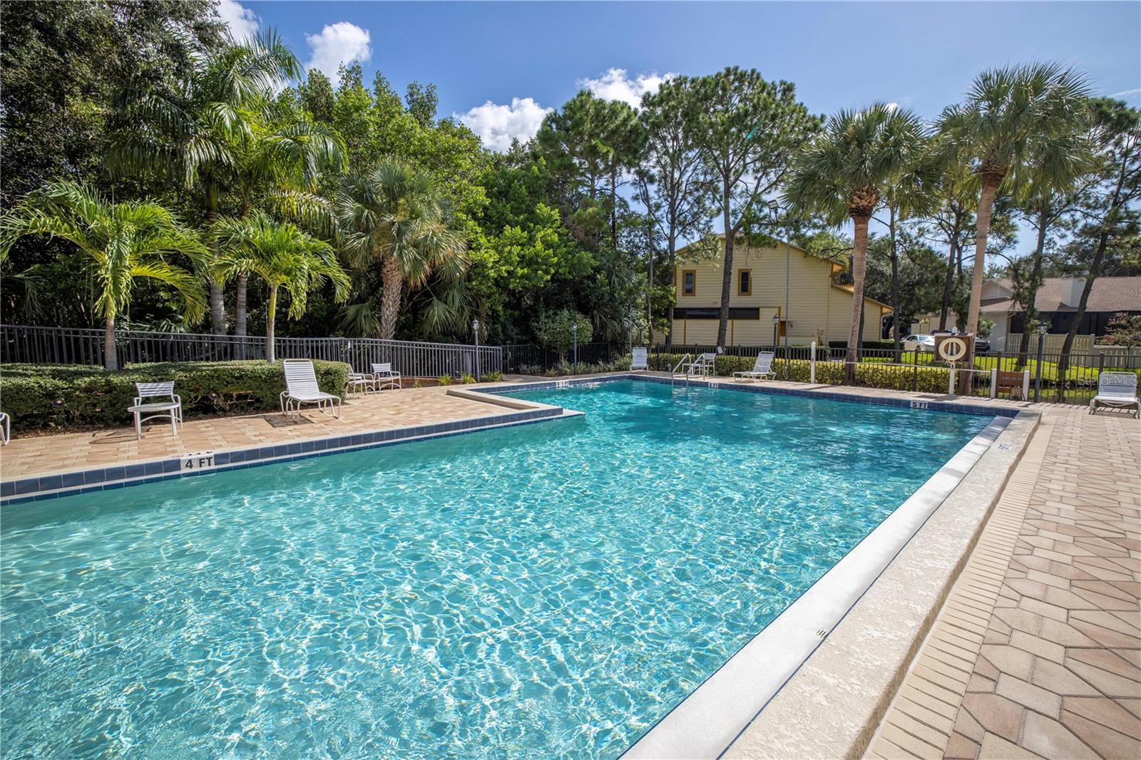 812 AMELIA CT NE, ST PETERSBURG, FL, 33702