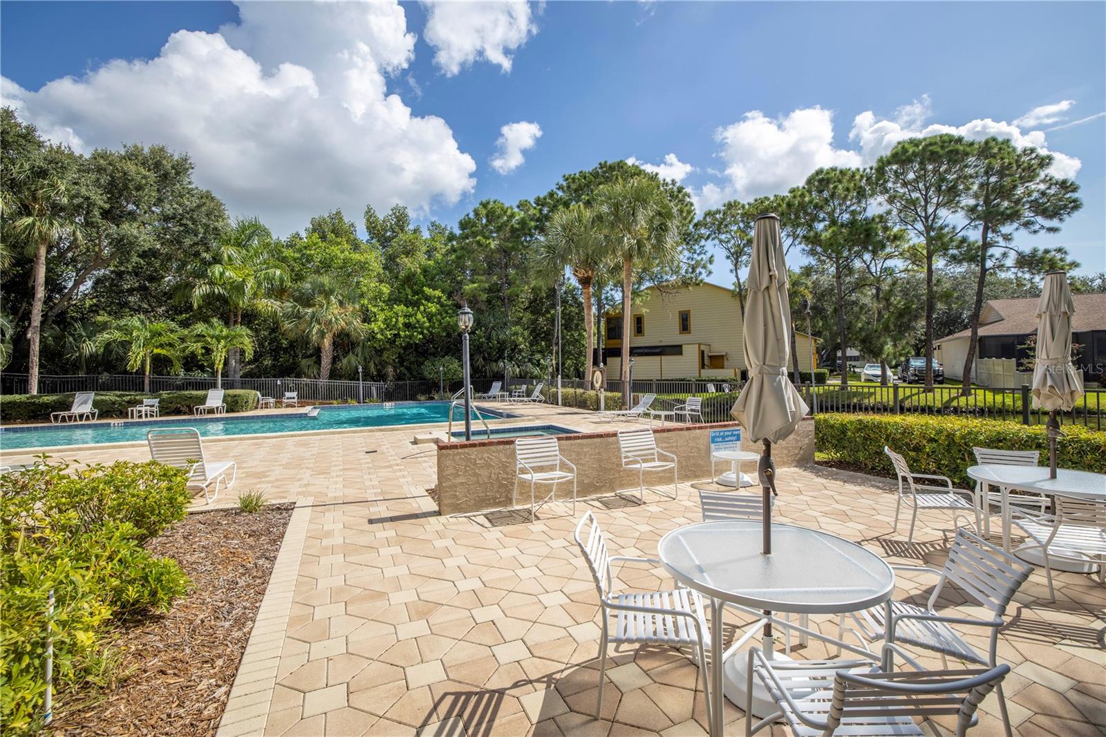 812 AMELIA CT NE, ST PETERSBURG, FL, 33702