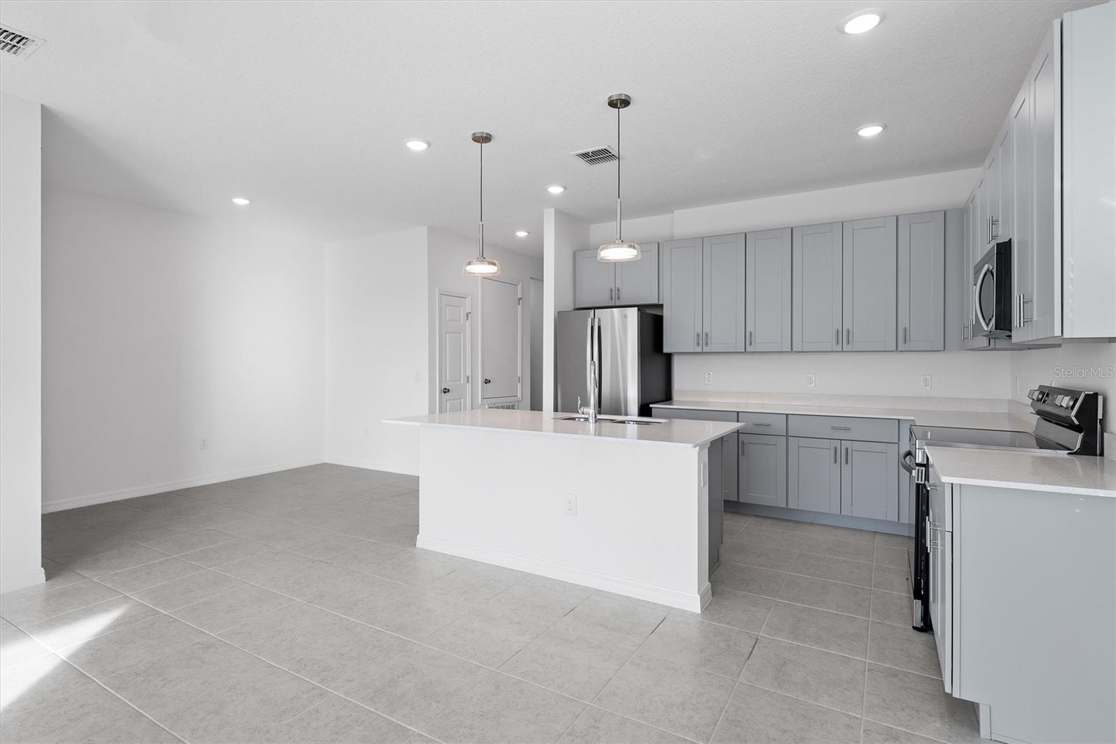 3036 SURAJ CIR, TAVARES, FL, 32778