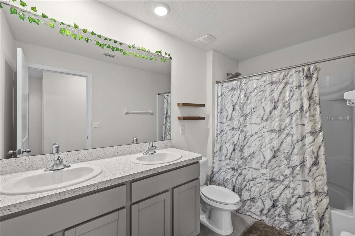 12148 WHITE CYPRESS PL, RIVERVIEW, FL, 33569