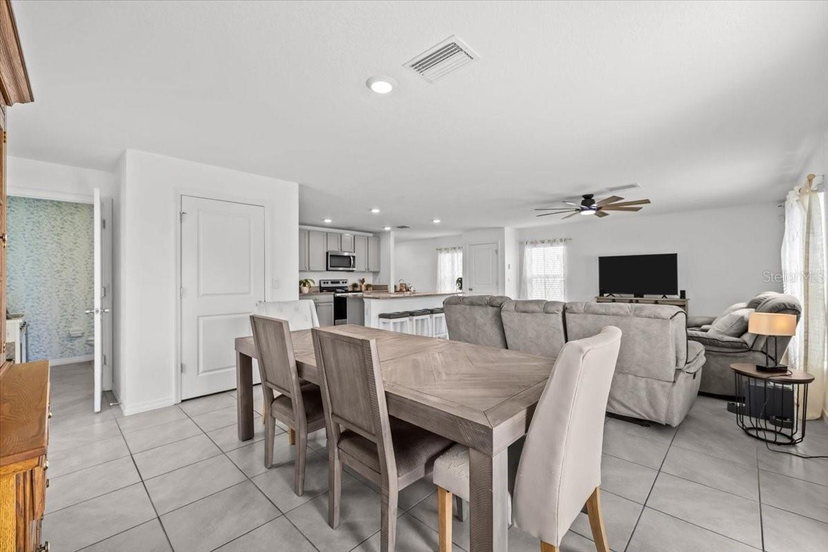 12148 WHITE CYPRESS PL, RIVERVIEW, FL, 33569